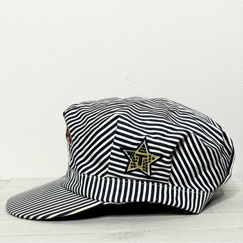 THOMAS & FRIENDS A Day Out With Thomas Youth Striped Conductors Hat